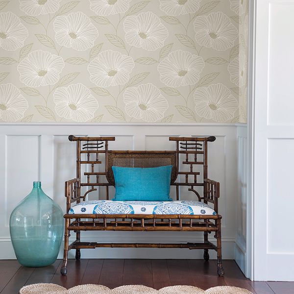 Mythic Light Grey Floral Wallpaper
